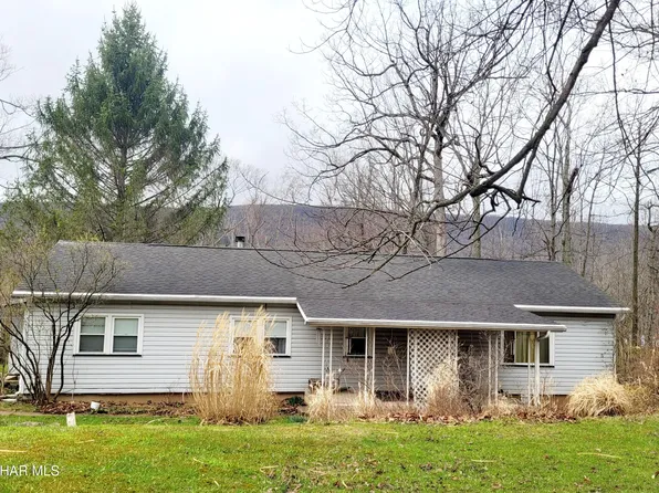 199 Reeds Ln, Altoona, PA 16601