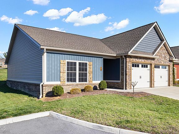 3rd image of 98 Mill Race Ct