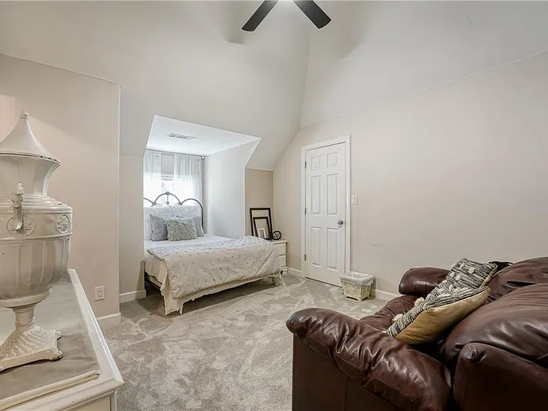 14124 Hopewell Rd — Photo 18