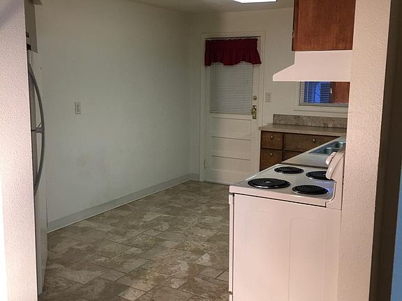 Open, airy, Kitchen