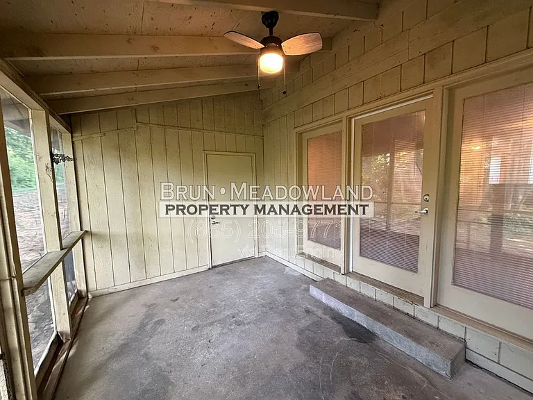 10417 Victoria Dr #C — Photo 33