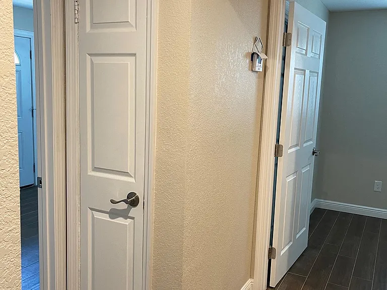 10611 Main St — Photo 13