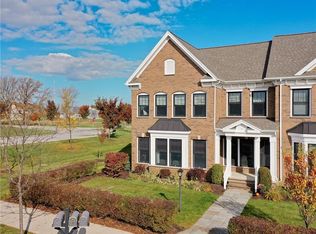 5 Watermark Lndg E, Rochester, NY 14618