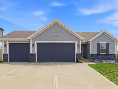 14223 Amanda Ln, Basehor, KS, 66007