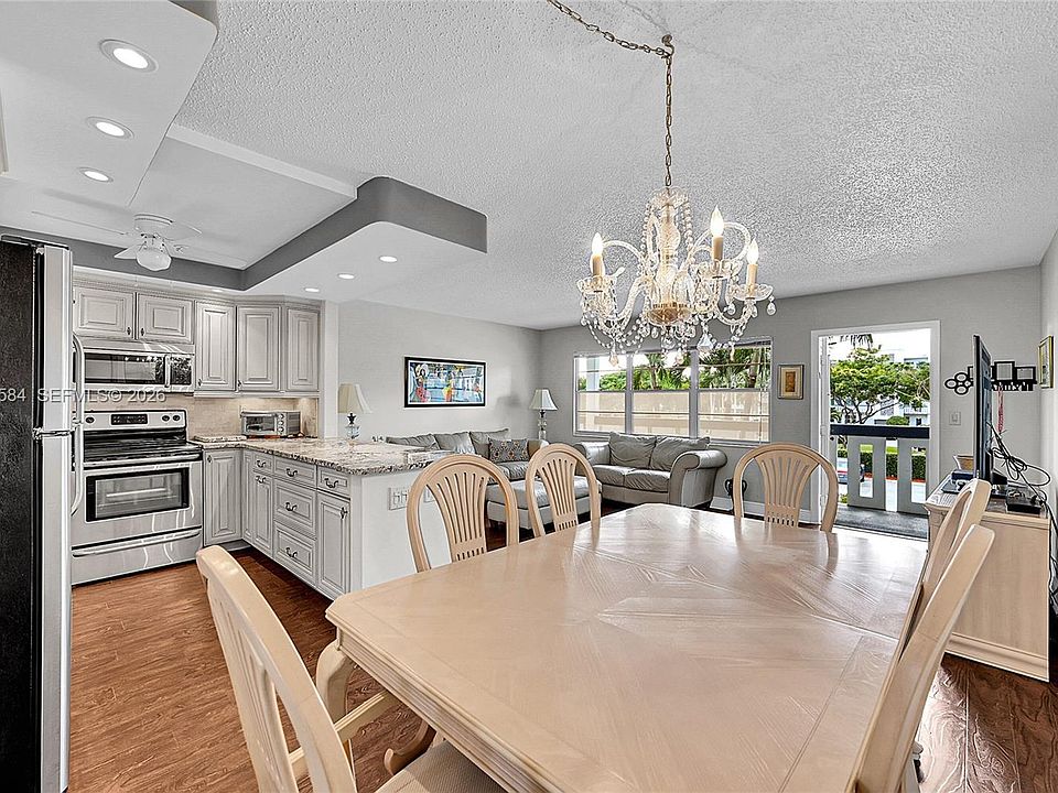 1st image of 2009 Oakridge Cir #A