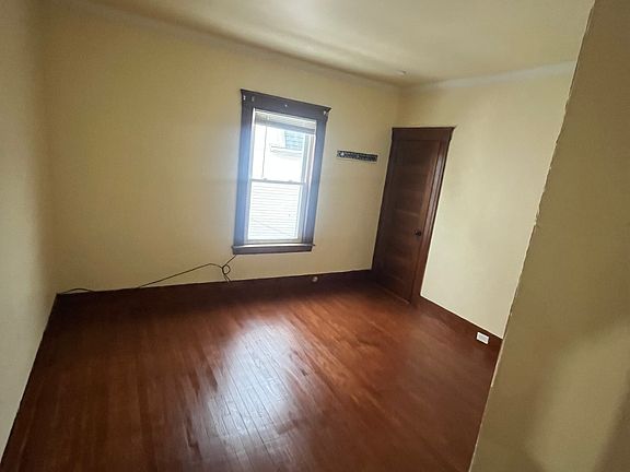 5th image of 77 Sterling St Unit 1