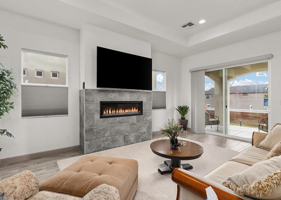 1st image of 2505 De Kooning Ave SE