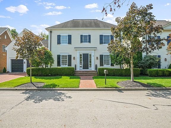 3rd image of 16 Pickett Pl
