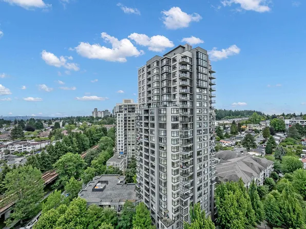 3663 Crowley Dr #2002, Vancouver, BC V5R 6H4
