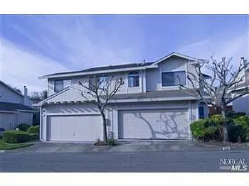 25 Cedarwood Ln photo 1