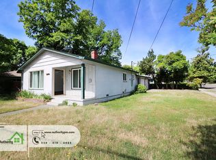 2216 Garden Ave, Redding, CA 96001