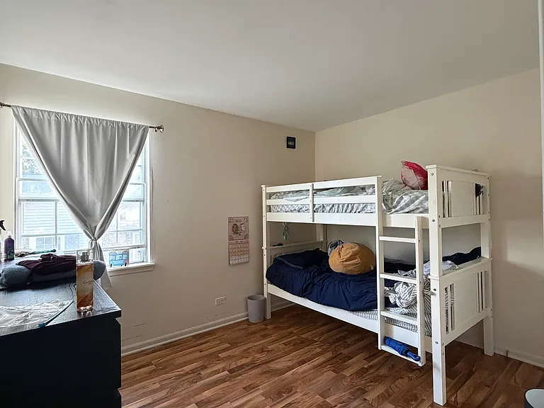 301 Cherrywood Ct — Photo 9