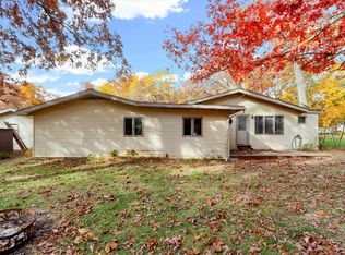 N3216 University Rd, Lake Geneva, WI 53147