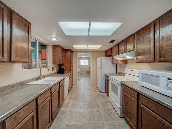 5th image of 21418 N Sunglow Dr