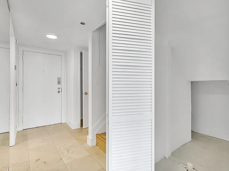 1541 Brickell Ave #105 — Photo 76