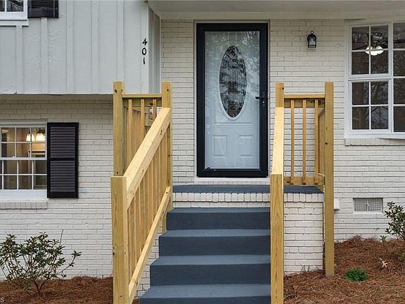 3rd image of 401 Memphis St
