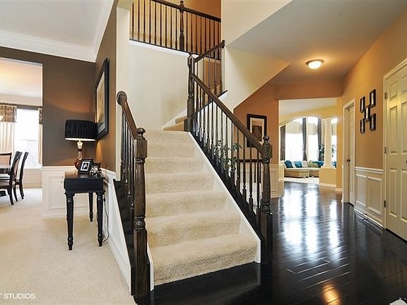 3rd image of 642 Wildrose Cir