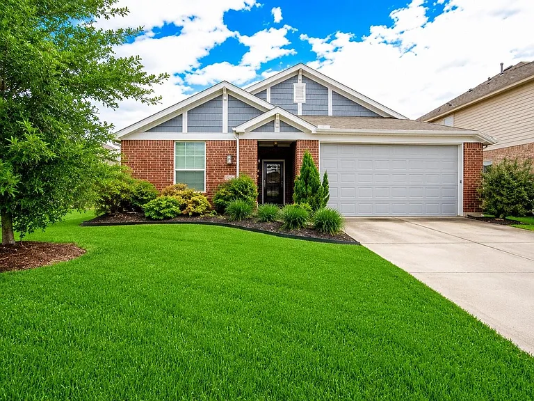 16131 Sommerall Creek Ln — Photo 1