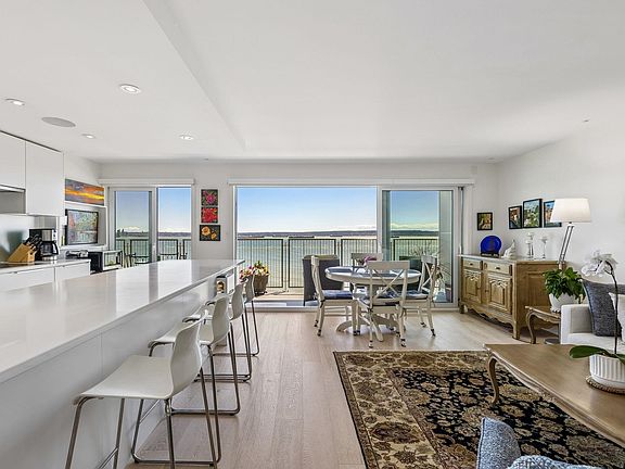 2nd image of 150 24th St #807
