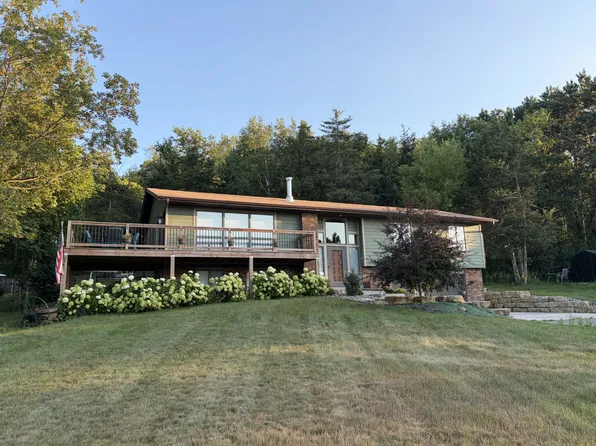 N8227 1015th St, River Falls, WI 54022