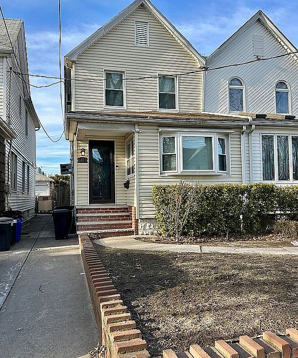 1st image of 6411 Avenue
