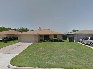 1812 Willow Park Dr, Fort Worth, TX 76134