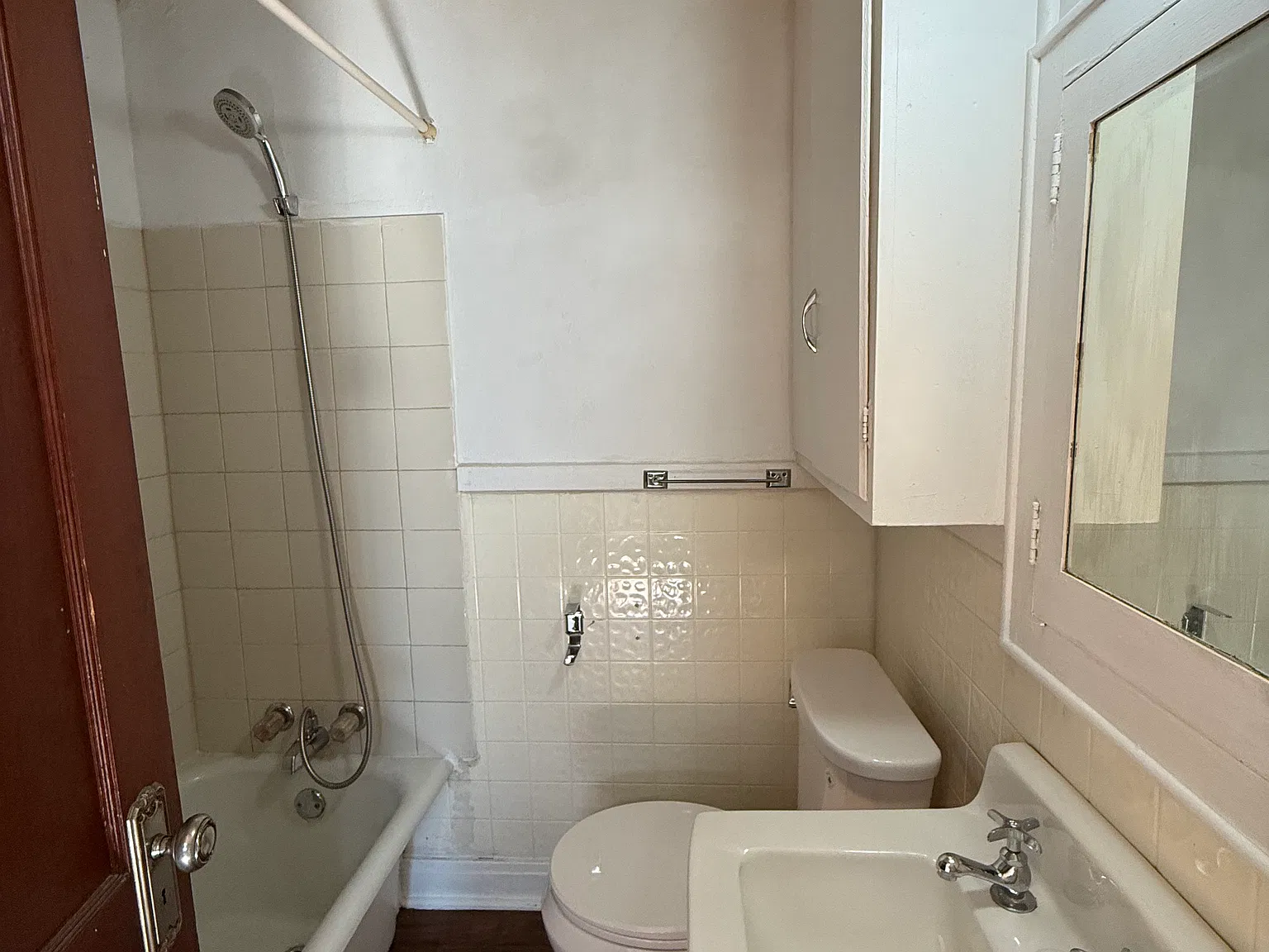 1 bed, 700 sqft, $935 — Photo 3