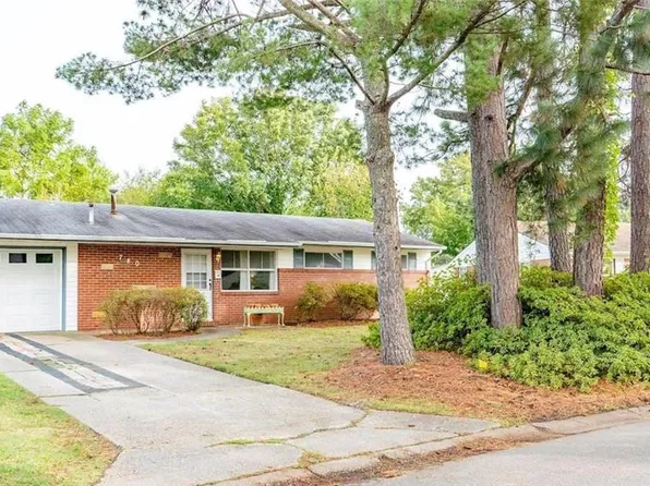 780 Olivieri Ln, Virginia Beach, VA 23455