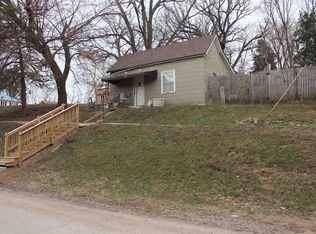 509 Oregon St, Peru, NE 68421