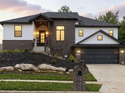 2200 S 12th Street, Ozark, MO, 65721