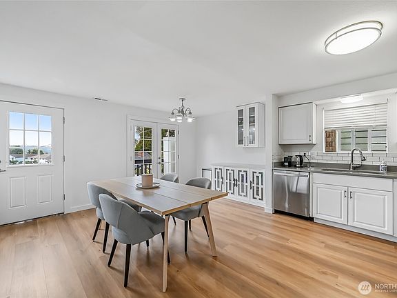 4th image of 2942 S fontanelle Street #C