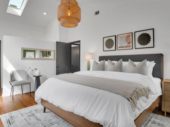 2632 Moraga Dr