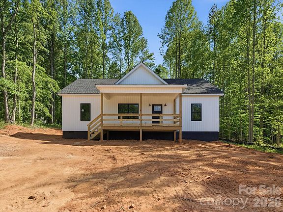 3rd image of 1416 Blackbird Dr