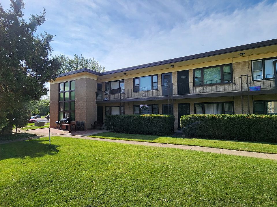 1st image of 19 King Arthur Ct APT 8