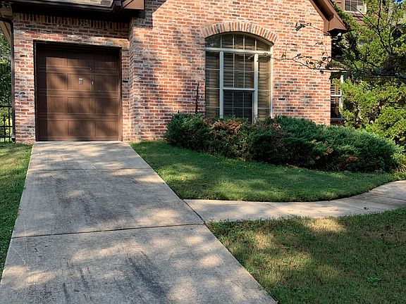 4th image of 310 Woodlands Green Pl