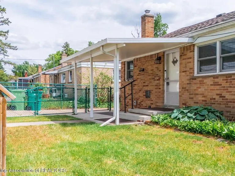 3716 Macon Ave — Photo 9