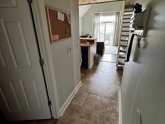 2nd image of 1330 Hunters Rd APT L