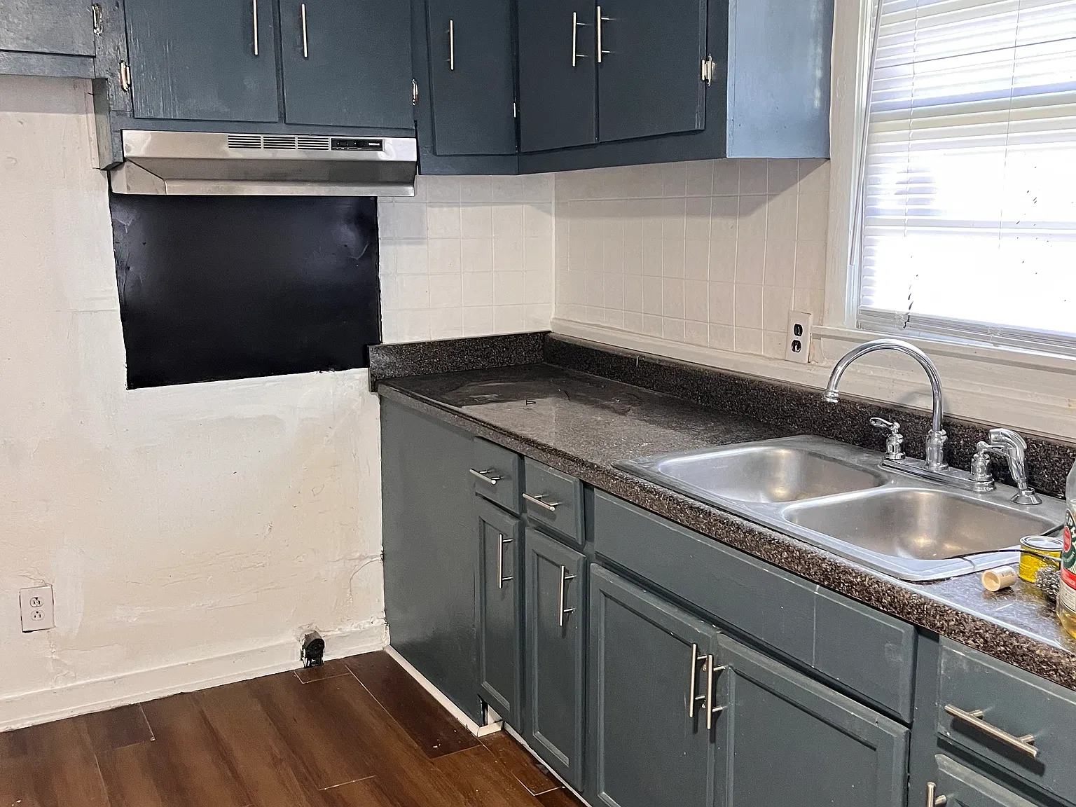 3 bed, 1.5 bath, 1008 sqft, $1,250 — Photo 3