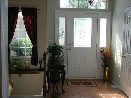 3rd image of 1140 SE Eastridge Dr