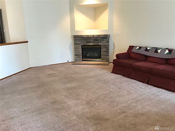4th image of 1323 S 92nd St