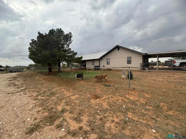 1410 E McCalip Dr, Hobbs, NM 88240