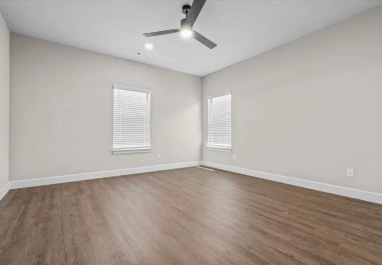 1050 Sunshine Ct — Photo 19