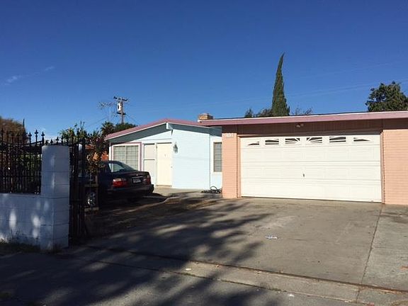 2nd image of 1912 Sumatra Ave
