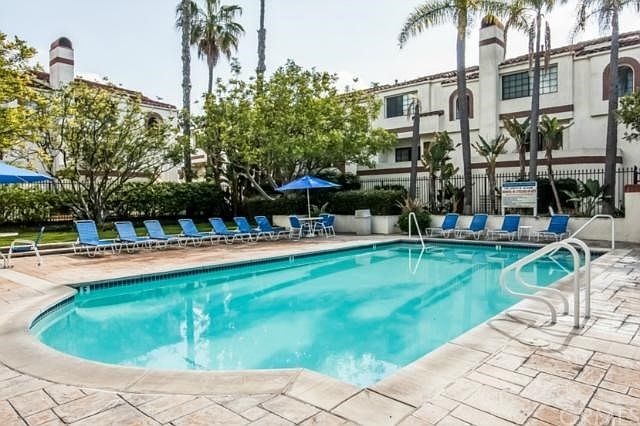 Resort Style Living at Springwood!