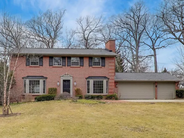 948 S Green Bay Rd, Lake Forest, IL 60045