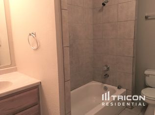 5717 Indian Hill Dr, Arlington, TX 76018
