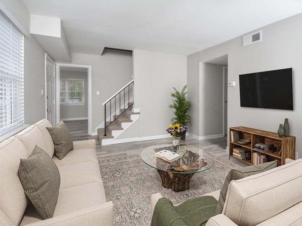 399 Hickory Point Blvd #392-C