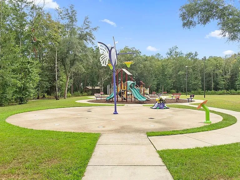 5240 Peach Dr — Photo 40