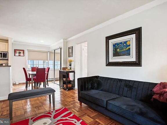 5th image of 1608 W Abingdon Dr APT 202