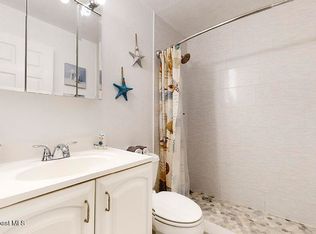 210 Cleveland Ave #210, Cocoa Beach, FL 32931